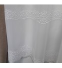 Kész függöny fehér hímzett bordűrös 180 cm magas (1,5 méteres karnisra)